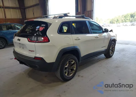 2019 Jeep Cherokee Trailhawk from USA, damaged, VIN 1C4PJMBX6KD478495
